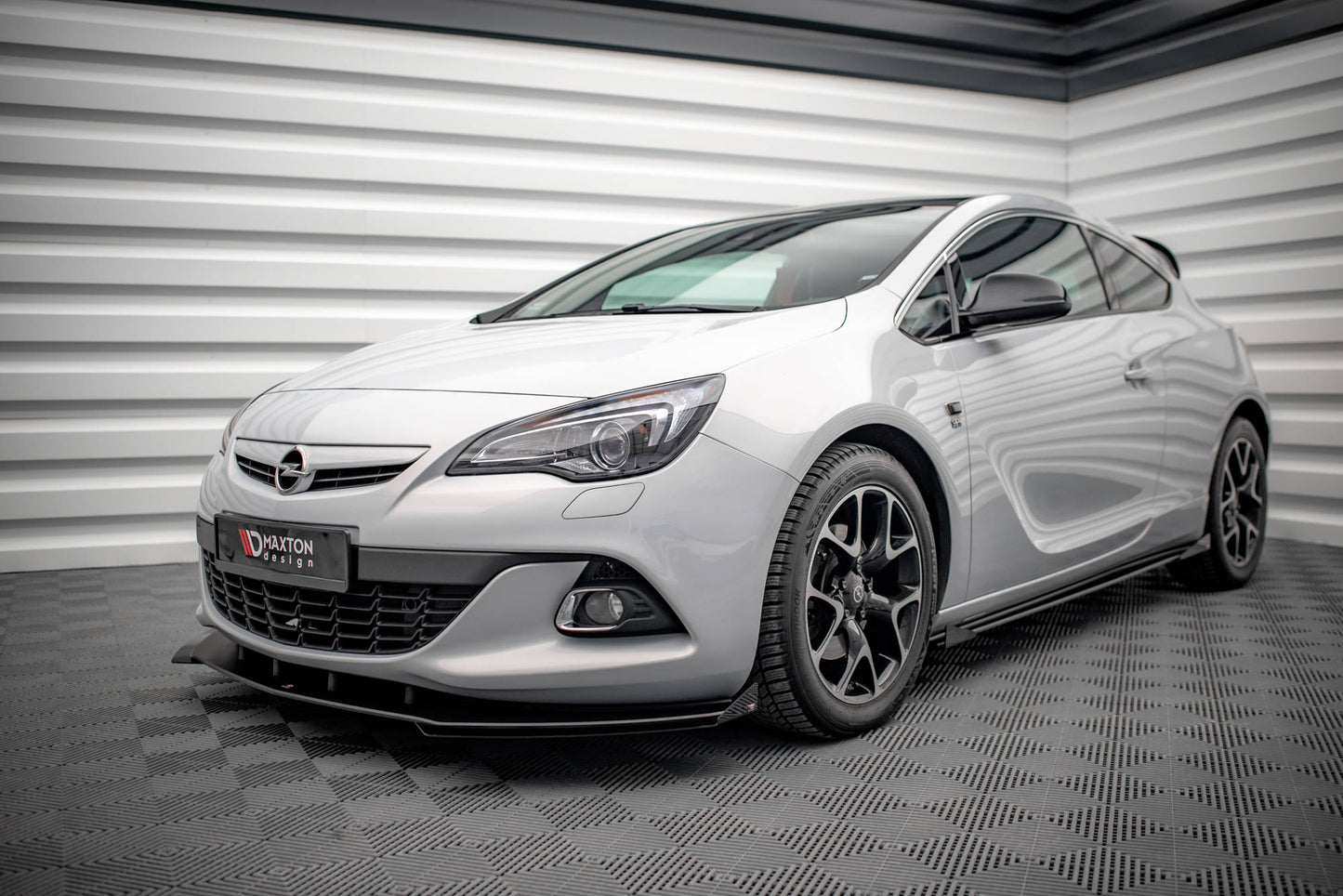 Etuläpät Opel Astra GTC OPC-Line J