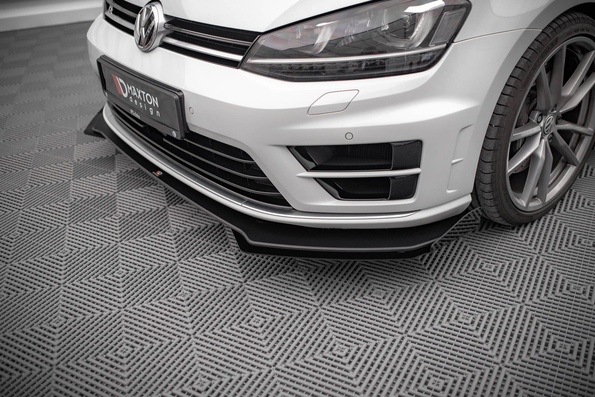Front flaps volkswagen golf r mk7