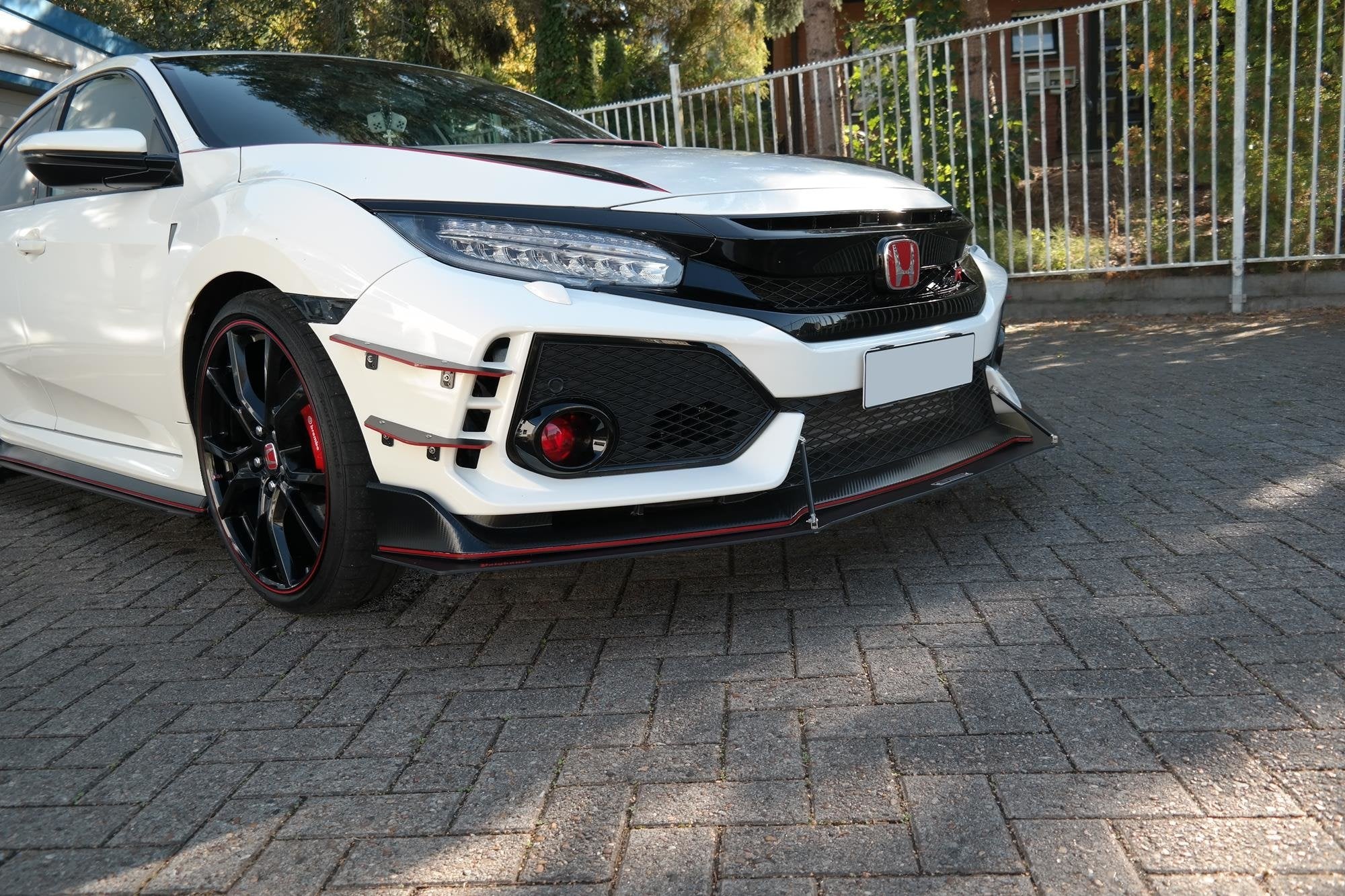 Front racing splitter v.1 honda civic type-r mk 10