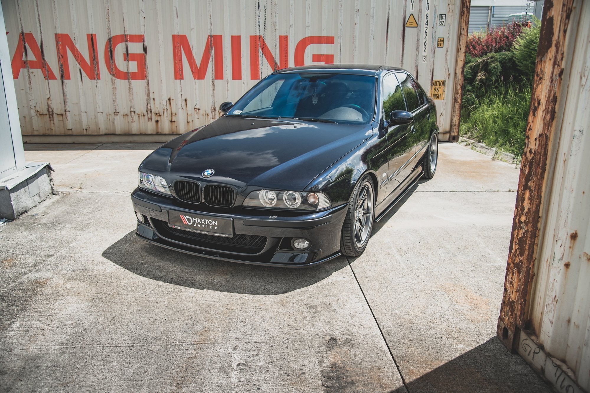 Etupuolen jakajat + etujakaja asetettu BMW M5 / 5 M-Pack E39