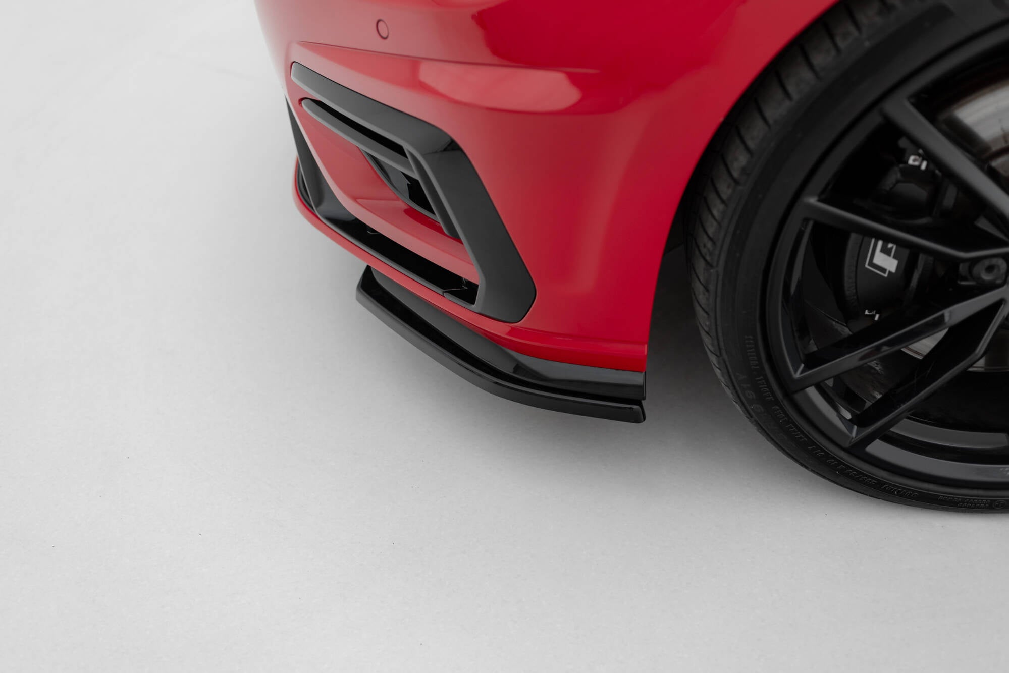Etupuolen halkaisijat Volkswagen Golf R / R-Line MK7 Facelift
