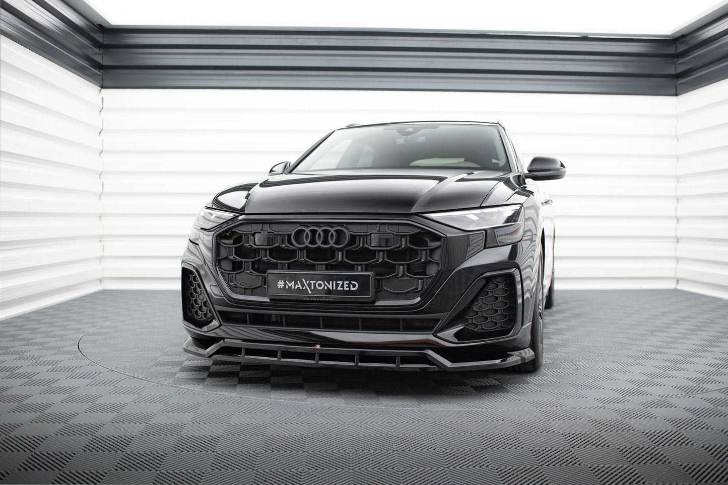 Front splitter audi sq8 / q8 s-line mk1 facelift