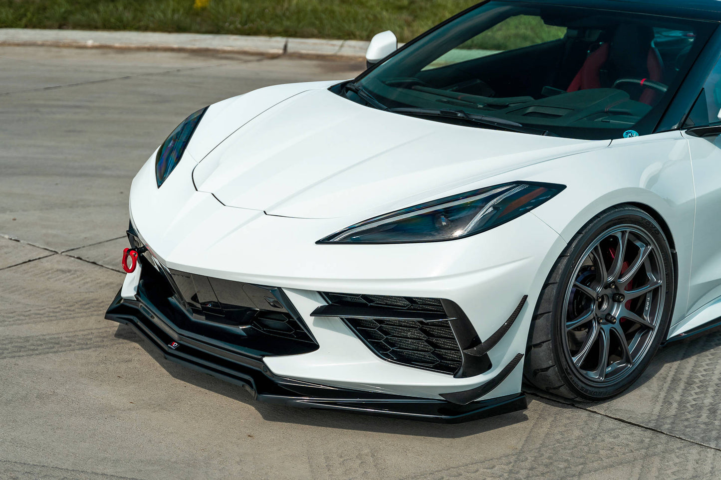 Front halkaisee Chevrolet Corvette C8