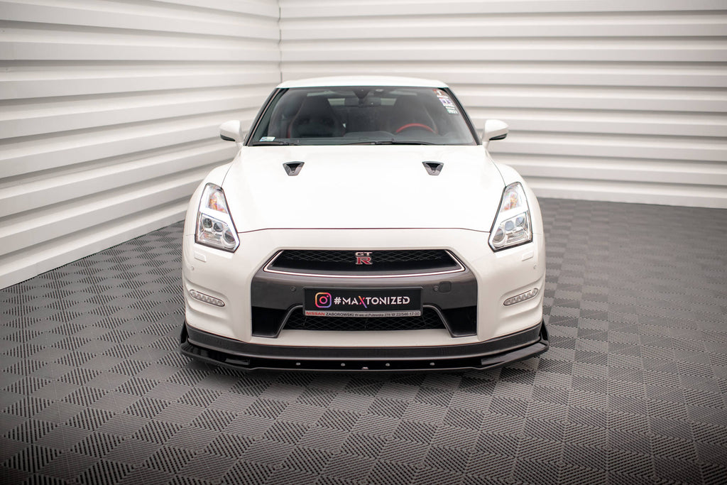 Etuosaston + läpät Nissan GTR R35 kasvojenkorotus
