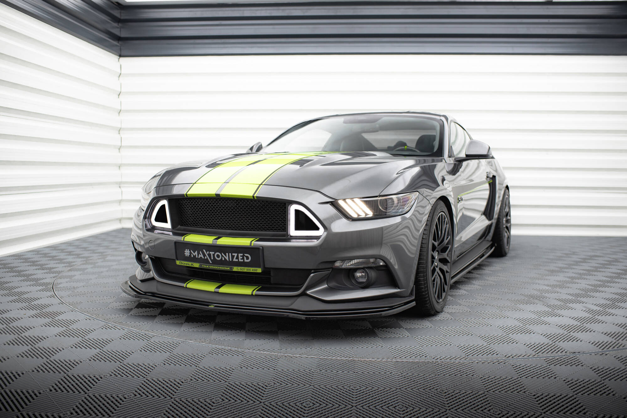 Front splitter ford mustang gt mk6