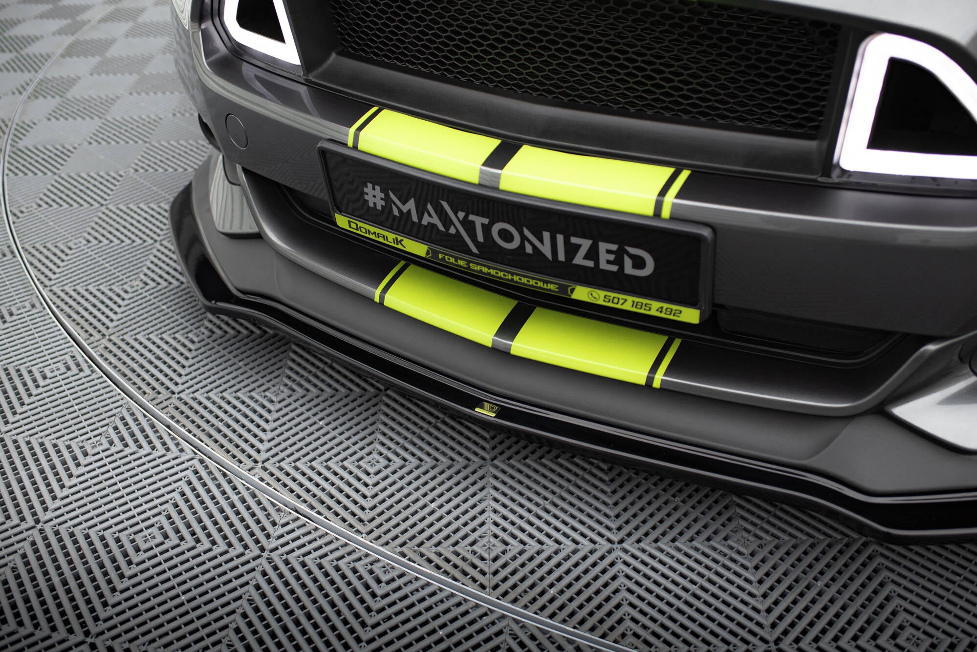 Front splitter ford mustang gt mk6