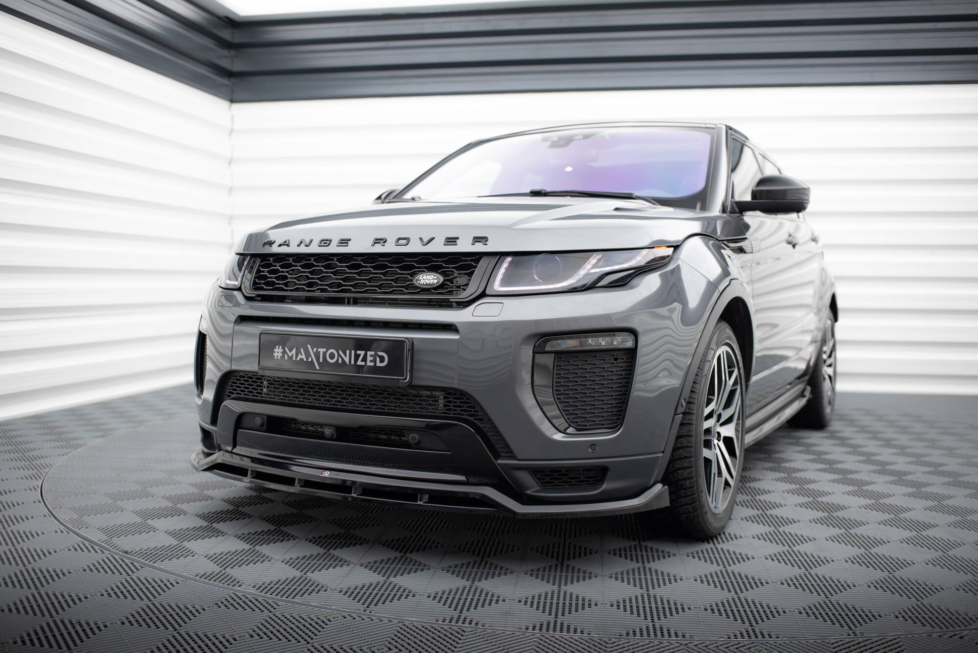 Front Shkter Land Rover Range Rover Evoque HSE Dynaaminen MK1 -kasvojenkorotus
