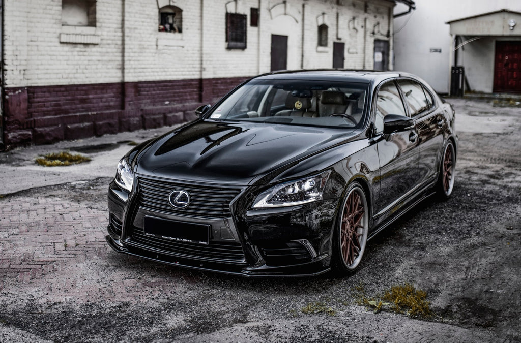 Front Split Lexus LS MK4 -kasvojenkorotus