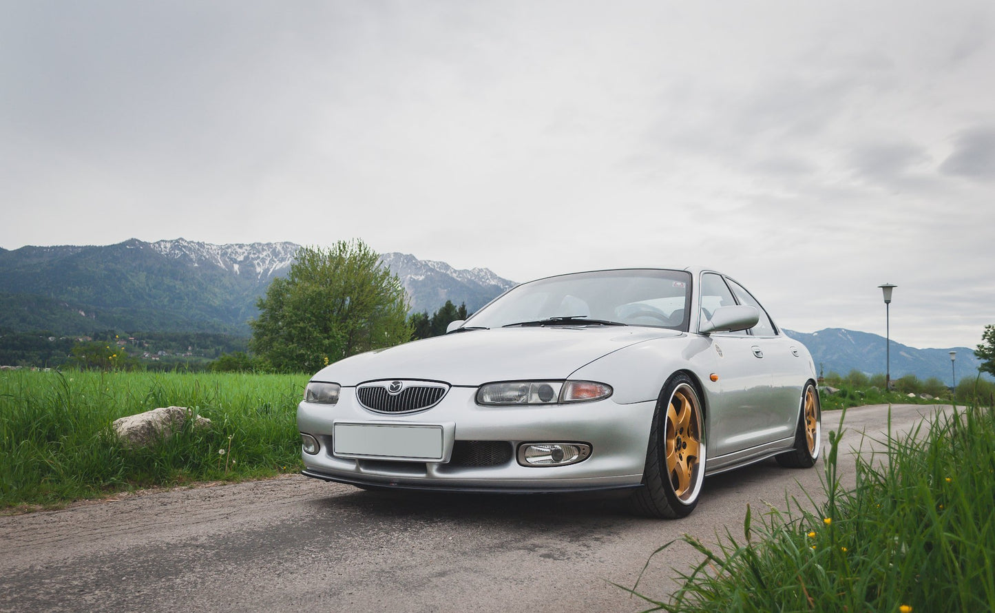 Front splits mazda xedos 6