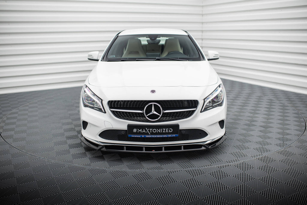 Etujakaja Mercedes-Benz CLA C117 kasvojenkorotus