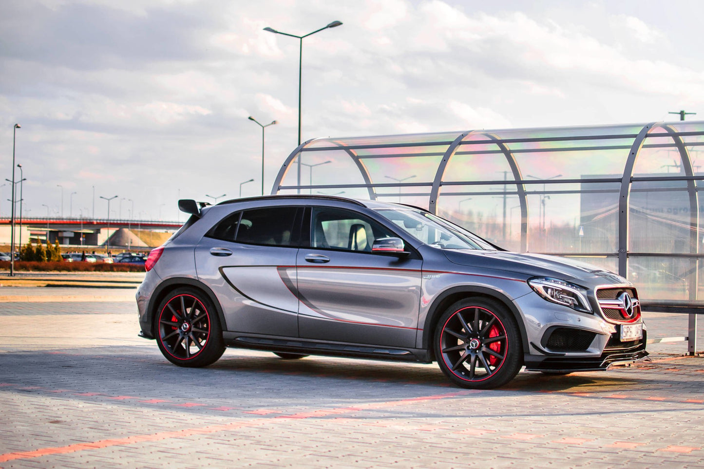 Front halkeaa Mercedes-Benz Gla 45 AMG