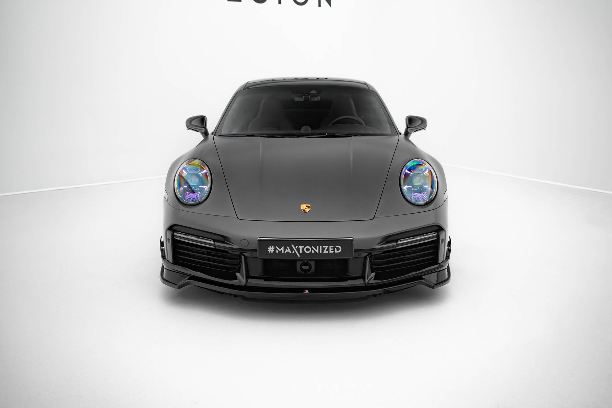 Front Split Porsche 911 Turbon urheilupaketti 992