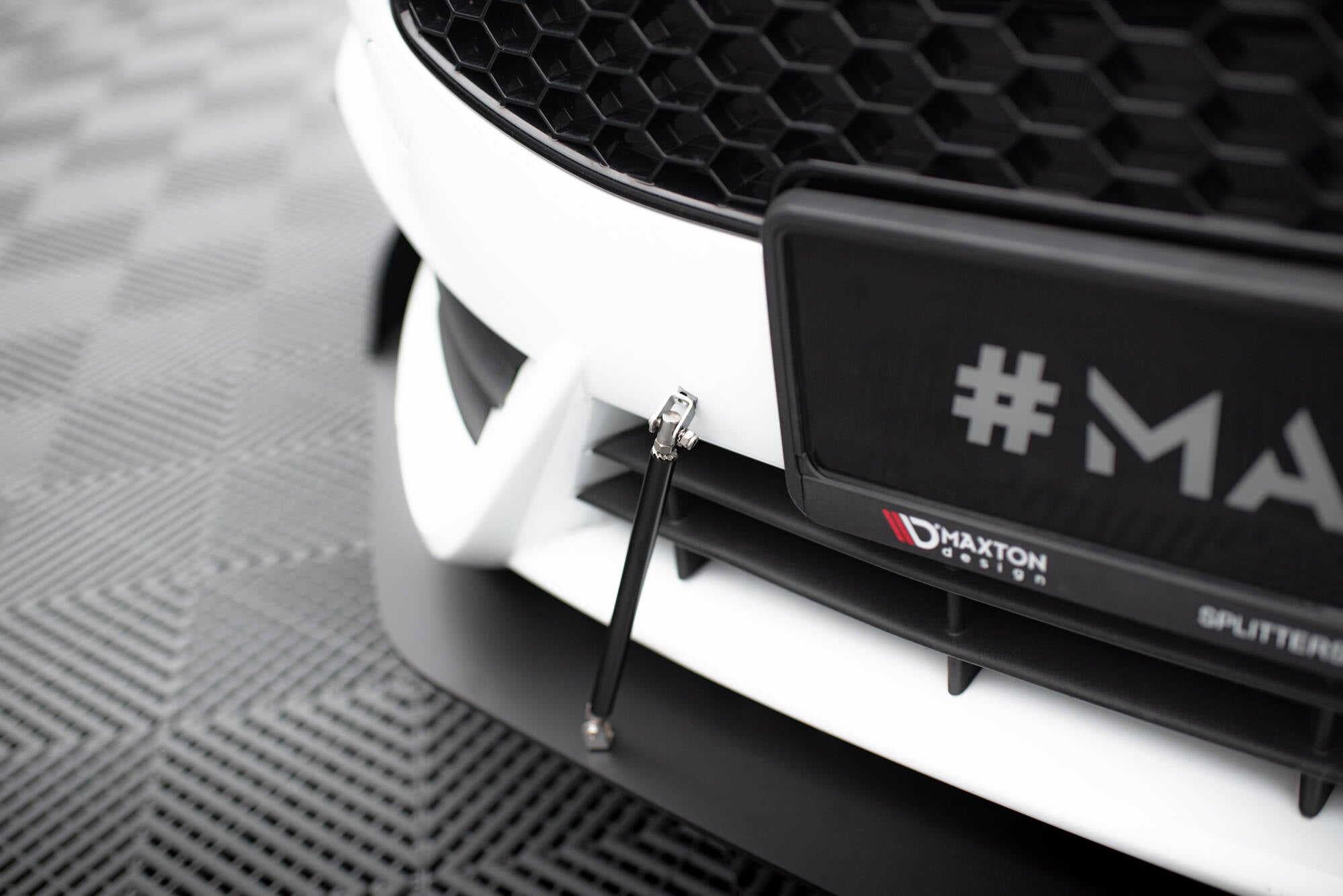 Front splitter racing v.2 ford fiesta st mk7 fl