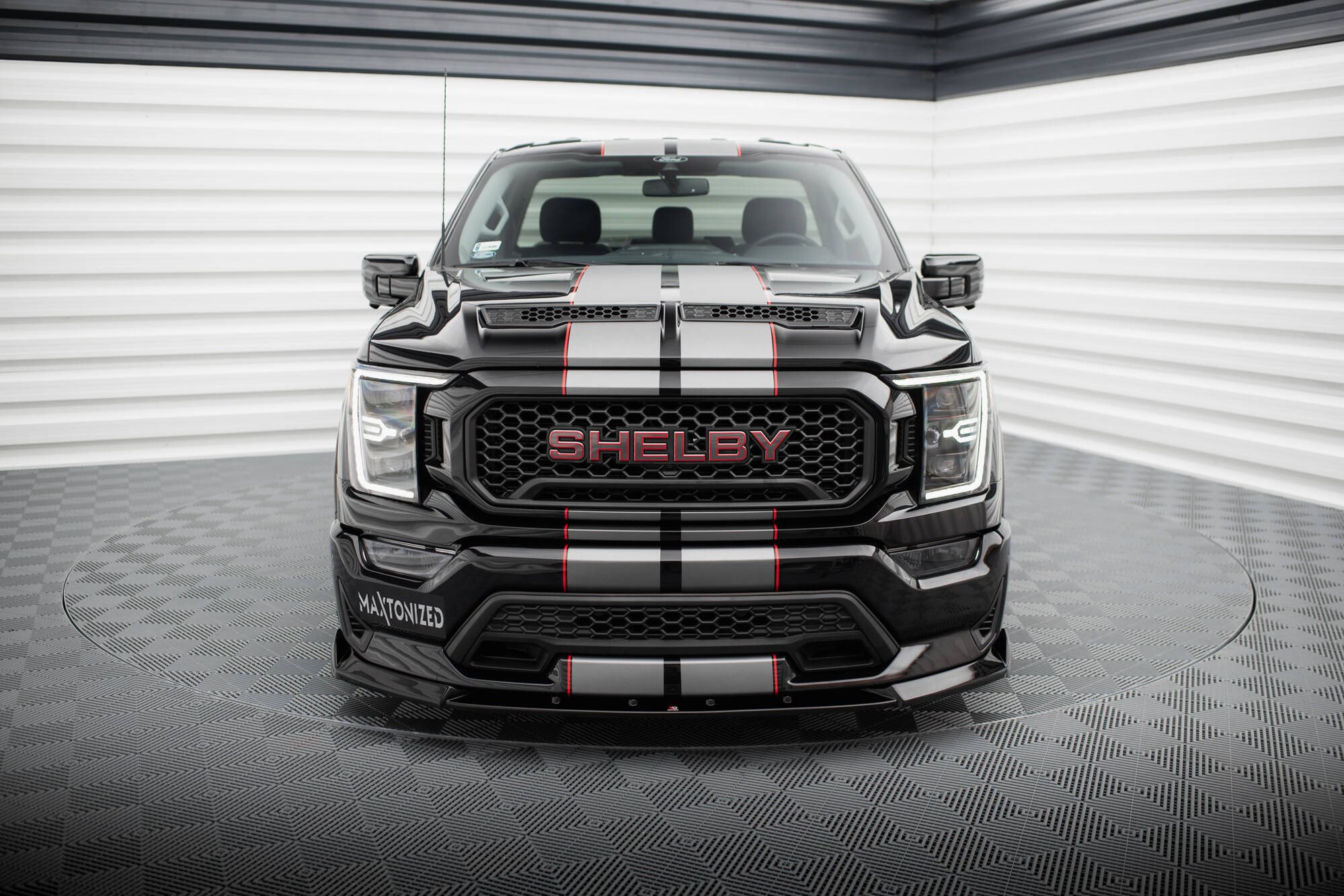 Front halkeaa Shelby F150 Super Snake