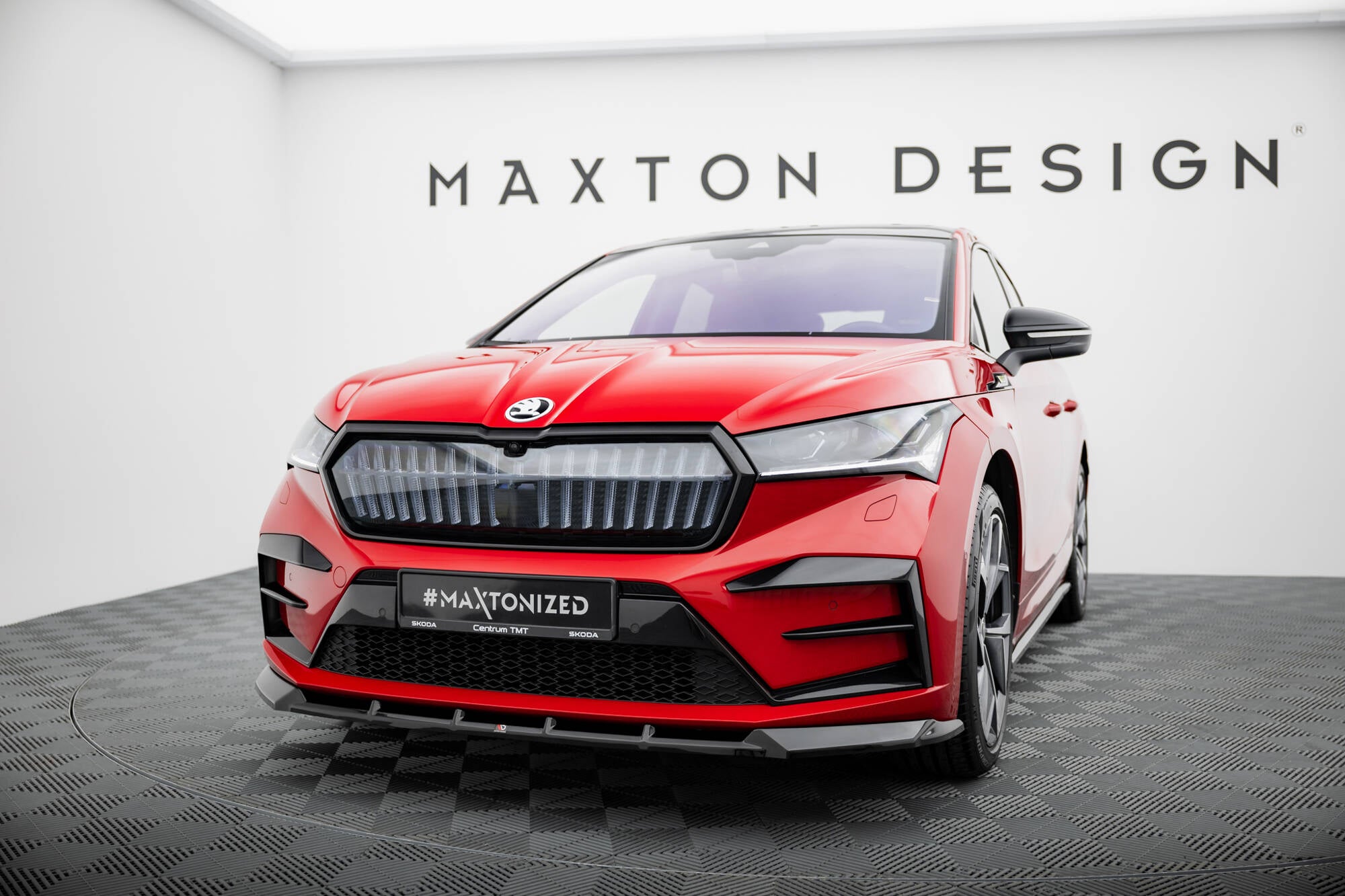 Etujakaja skoda enyaq coupe iv rs