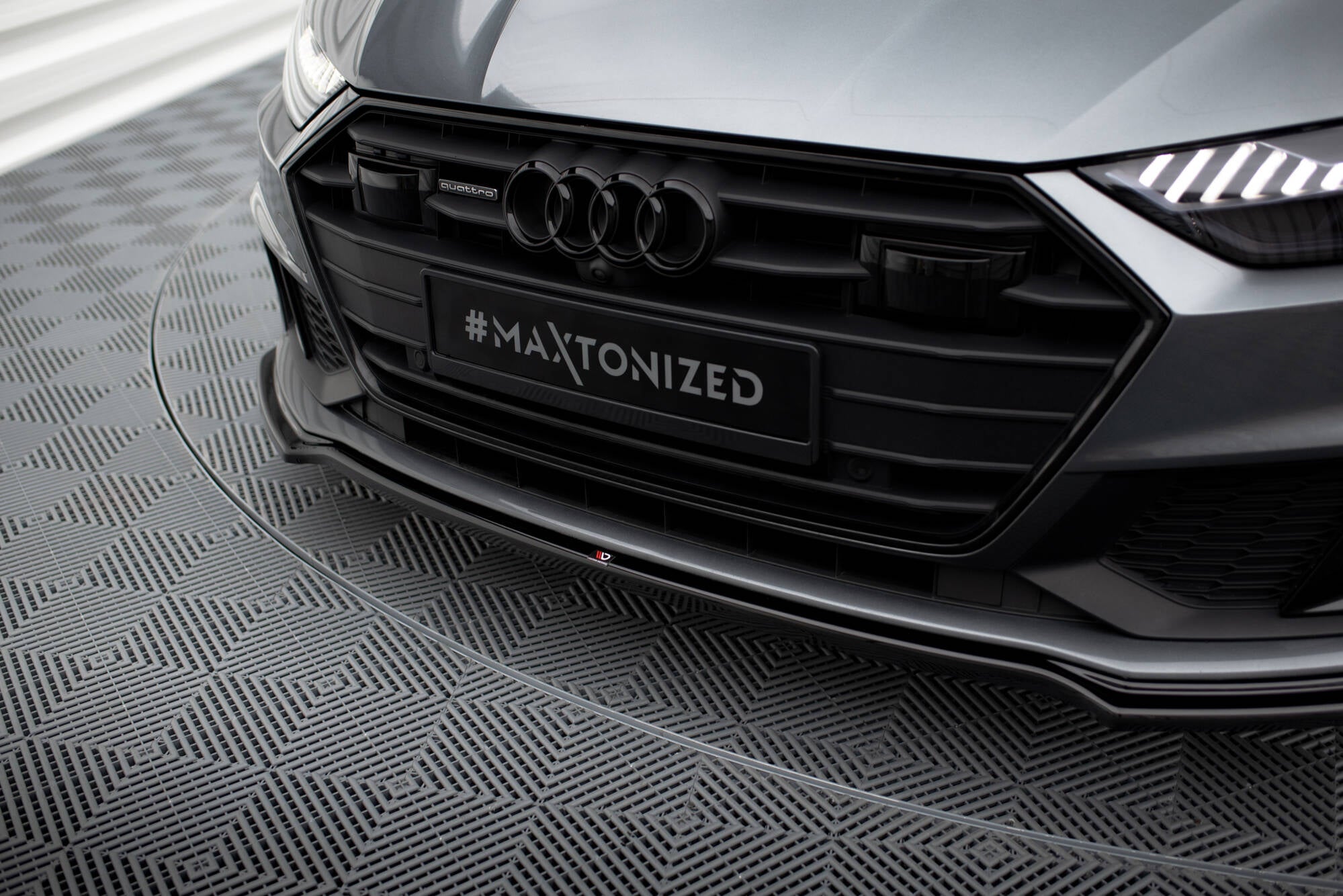 Front splitter v.1 audi a7 s-line c8 / s7 c8 / c8 facelift / s7 facelift