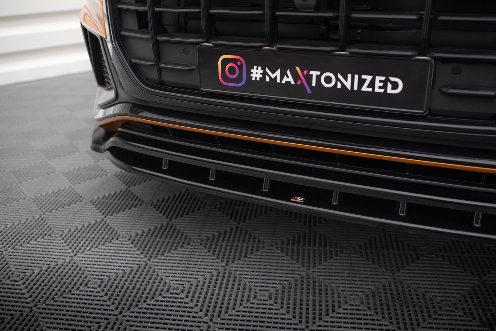 Front Splitter V.1 Audi Q8 S-line / SQ8 MK1
