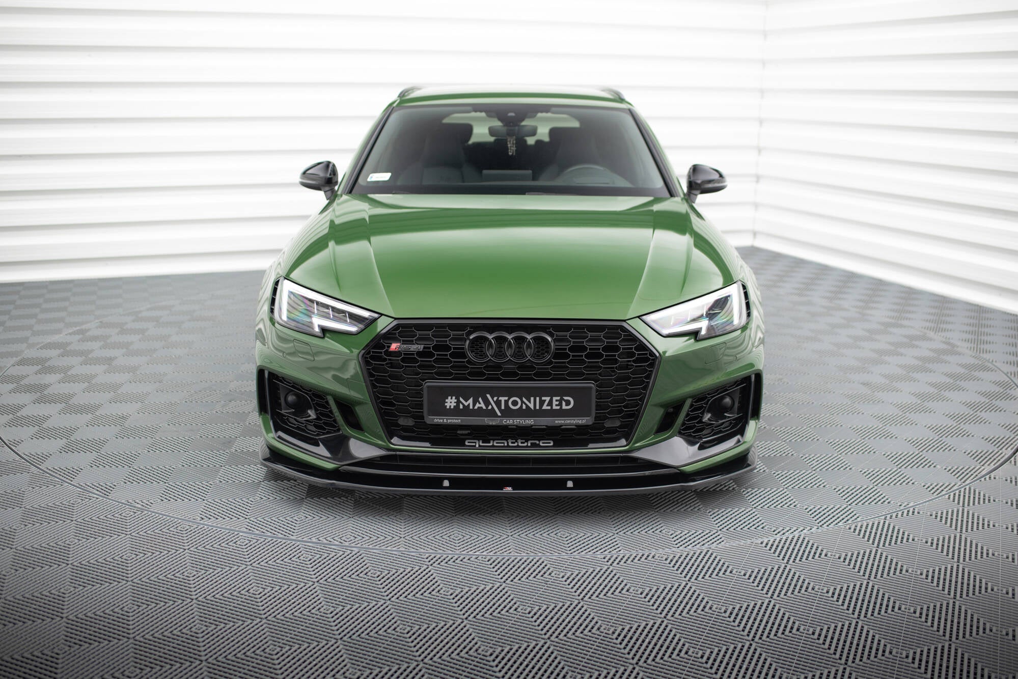 Front splitter v.1 audi rs4 b9