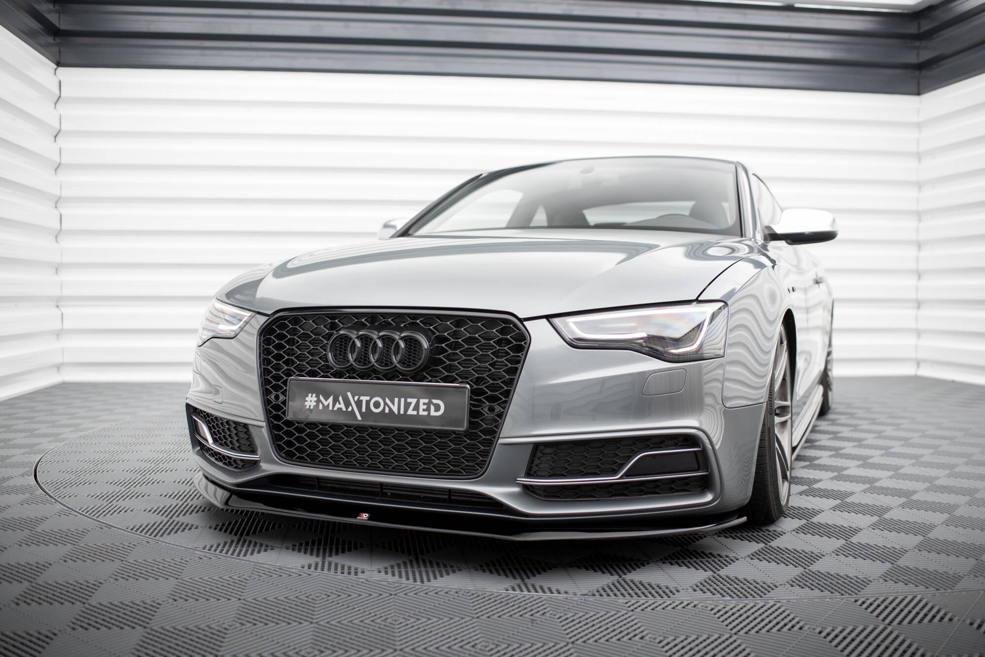Front splitter v.1 audi s5 / a5 s-line 8t fl