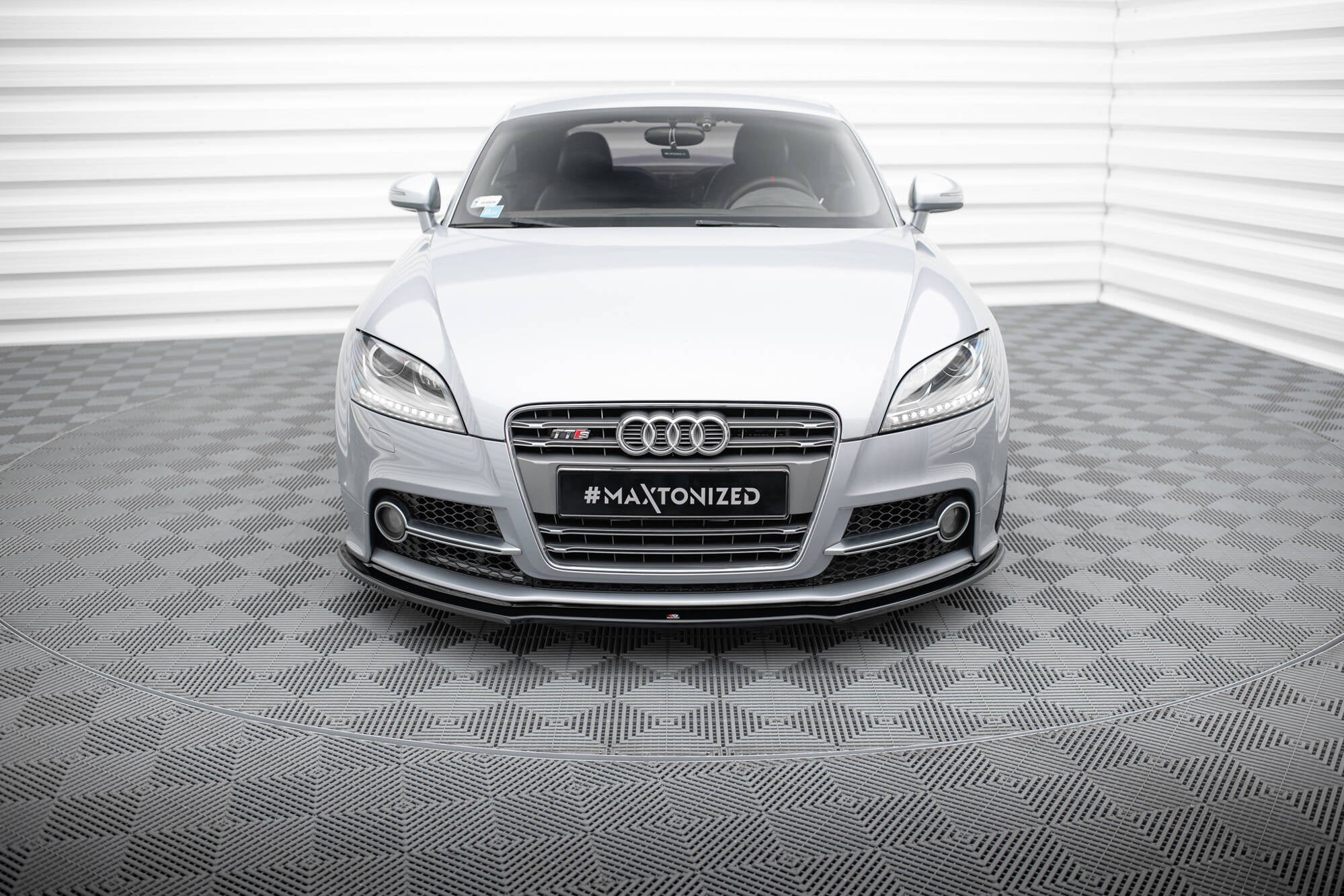 Front splits v.1 Audi tt s / tt s-line 8J facelift