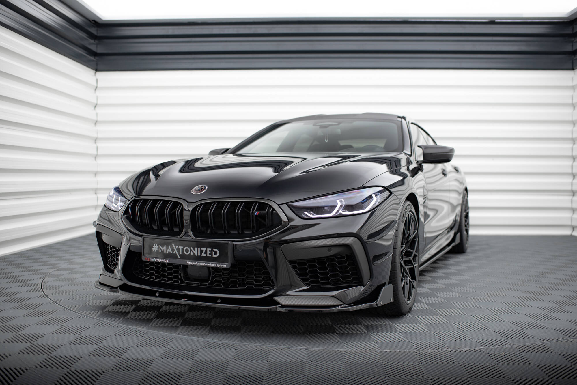 Front splitter v.1 + flaps bmw m8  gran coupe f93 / coupe f92