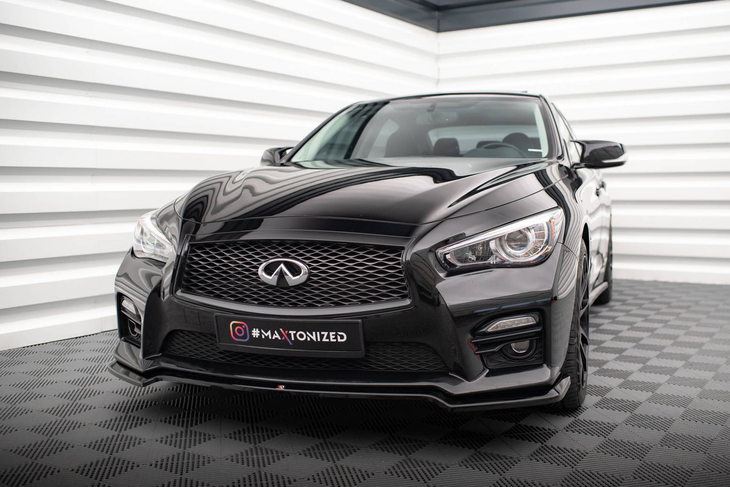 Front Splits v.1 Infiniti Q50 S MK1