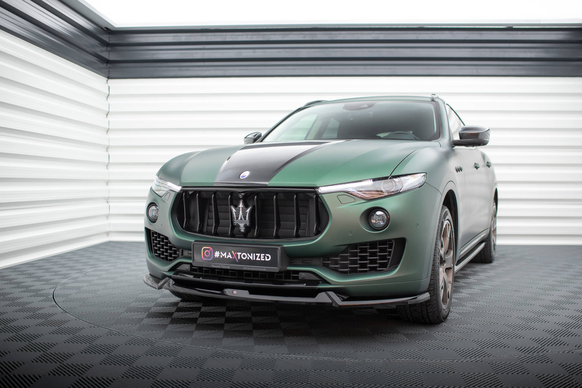 Front splitter v.1 maserati levante mk1