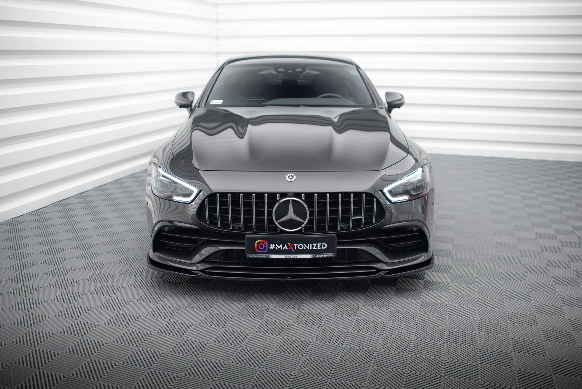 Front splitter v.1 mercedes-amg gt 53 4-door coupe