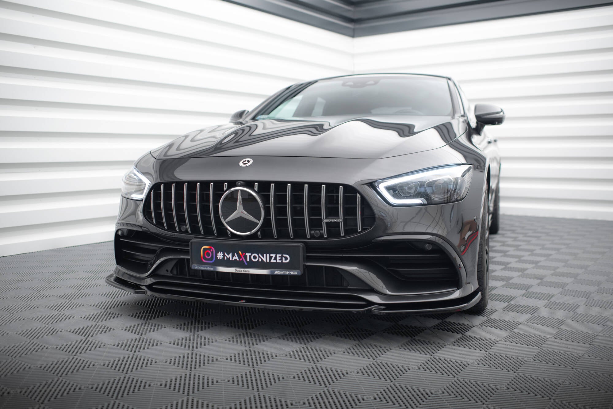 Front splitter v.1 mercedes-amg gt 53 4-door coupe