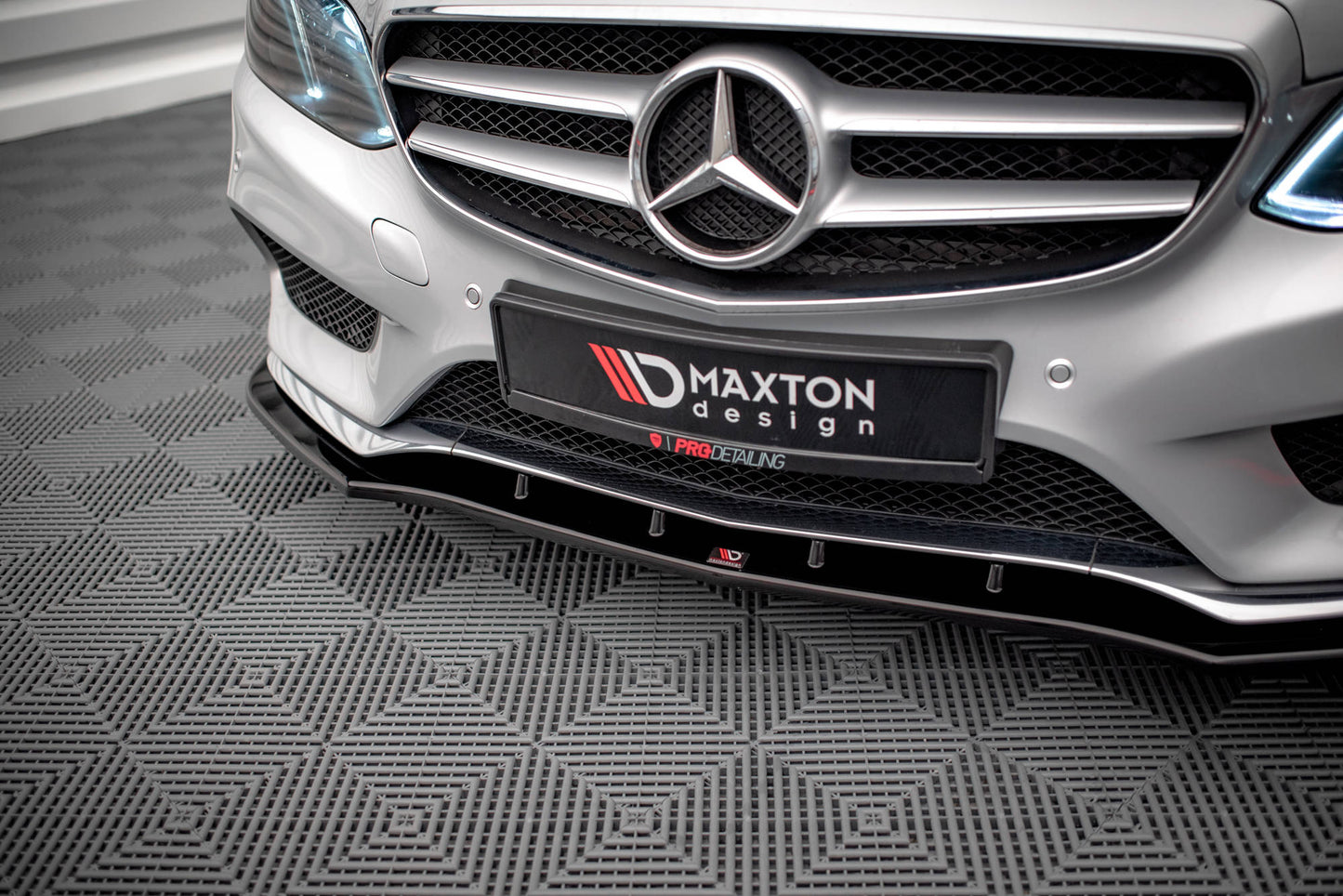 Front Splitter V.1 Mercedes-Benz E AMG-Line siden W212 Facelift