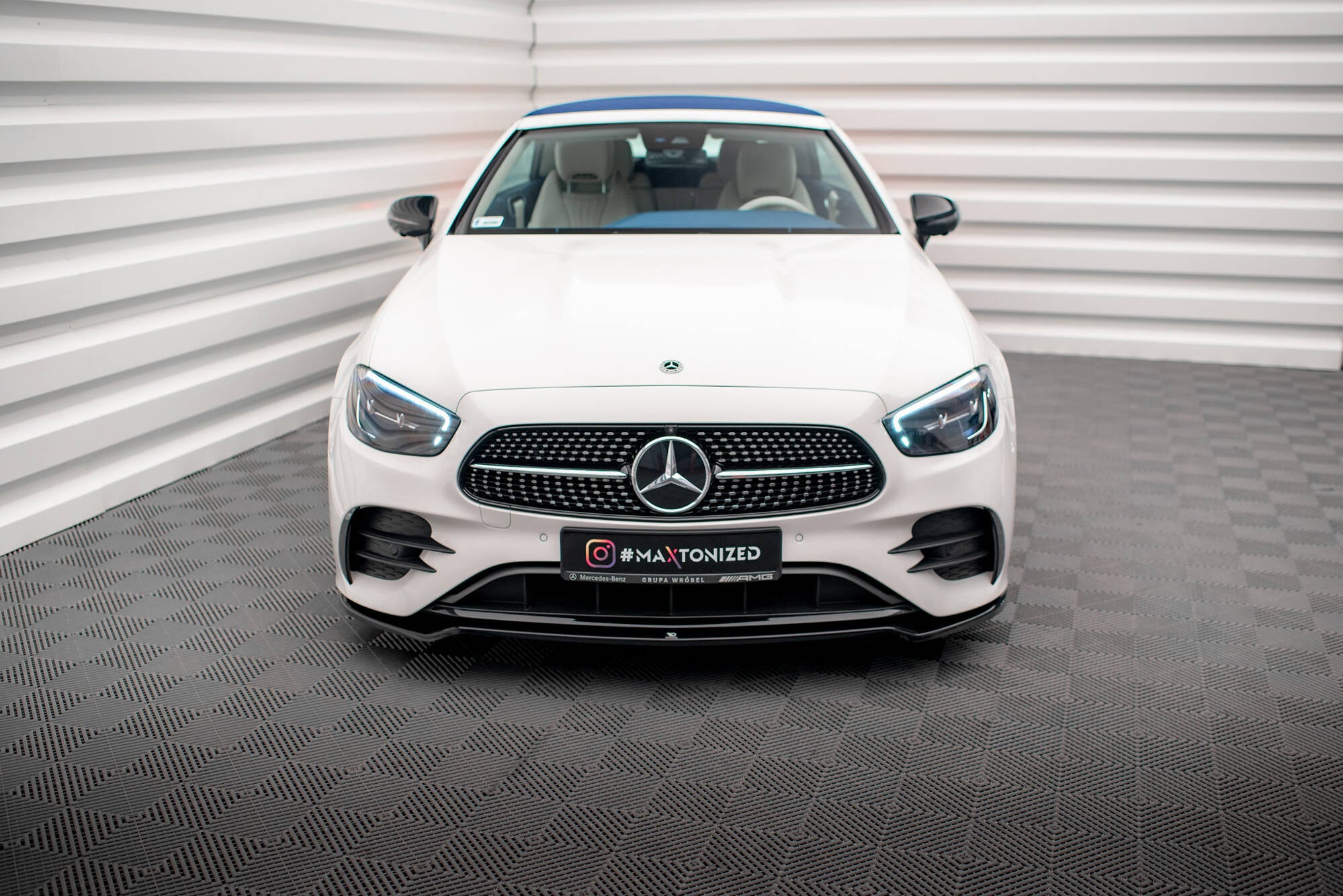 Front splitter v.1 mercedes-benz e-class w213 coupe facelift (c238 facelift) / cabriolet (a238 facelift) amg-line / 53 amg