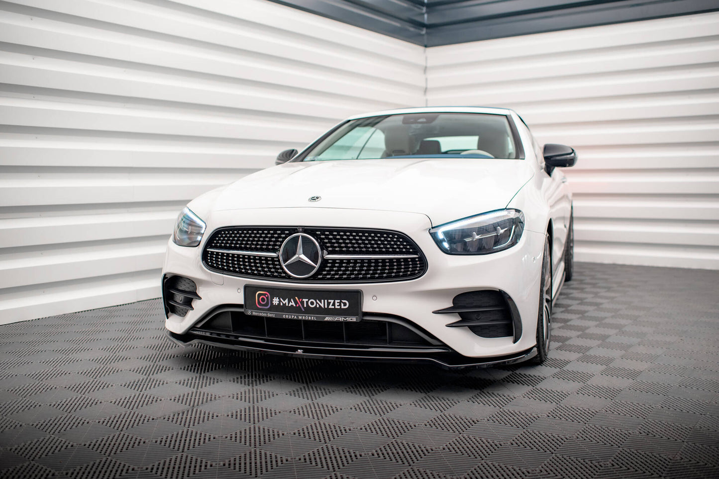 Front splitter v.1 mercedes-benz e-class w213 coupe facelift (c238 facelift) / cabriolet (a238 facelift) amg-line / 53 amg
