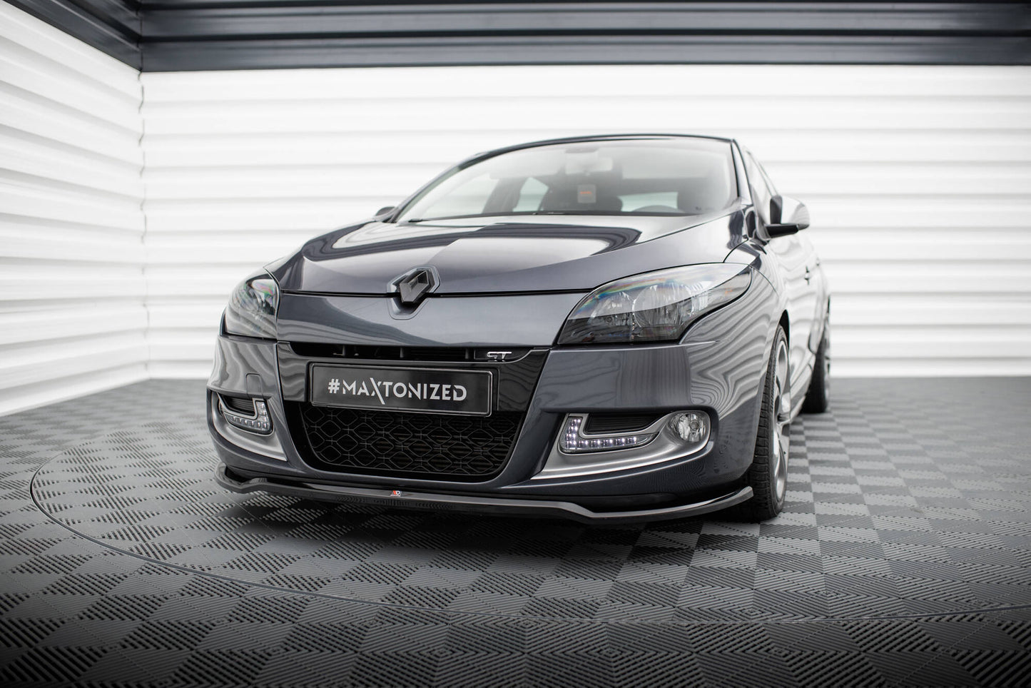 Front Splits v.1 Renault Megane GT MK3 Facelift