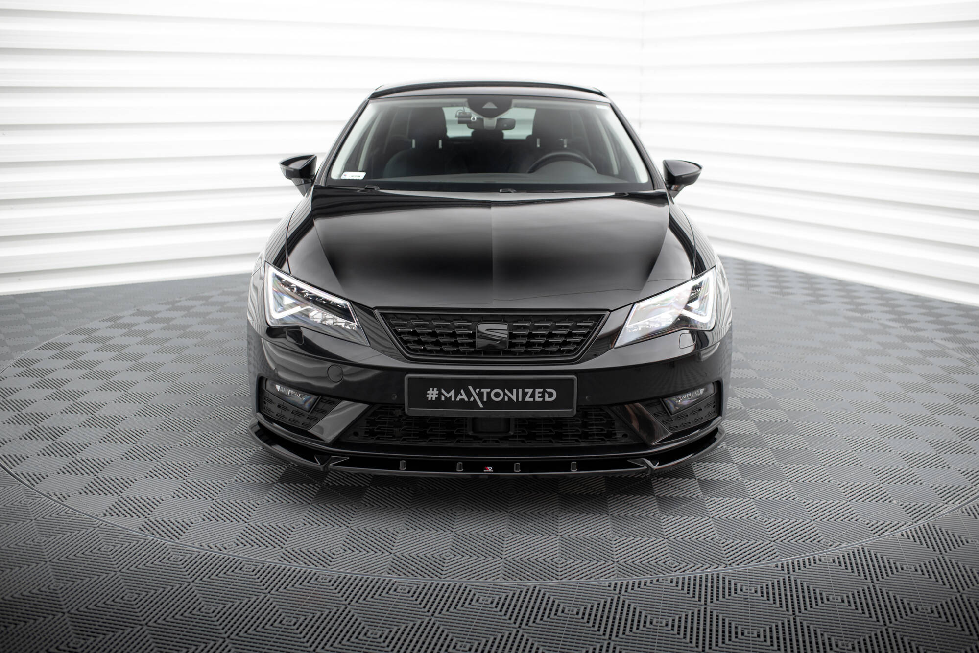 Front splitter v.1 seat leon mk3 facelift