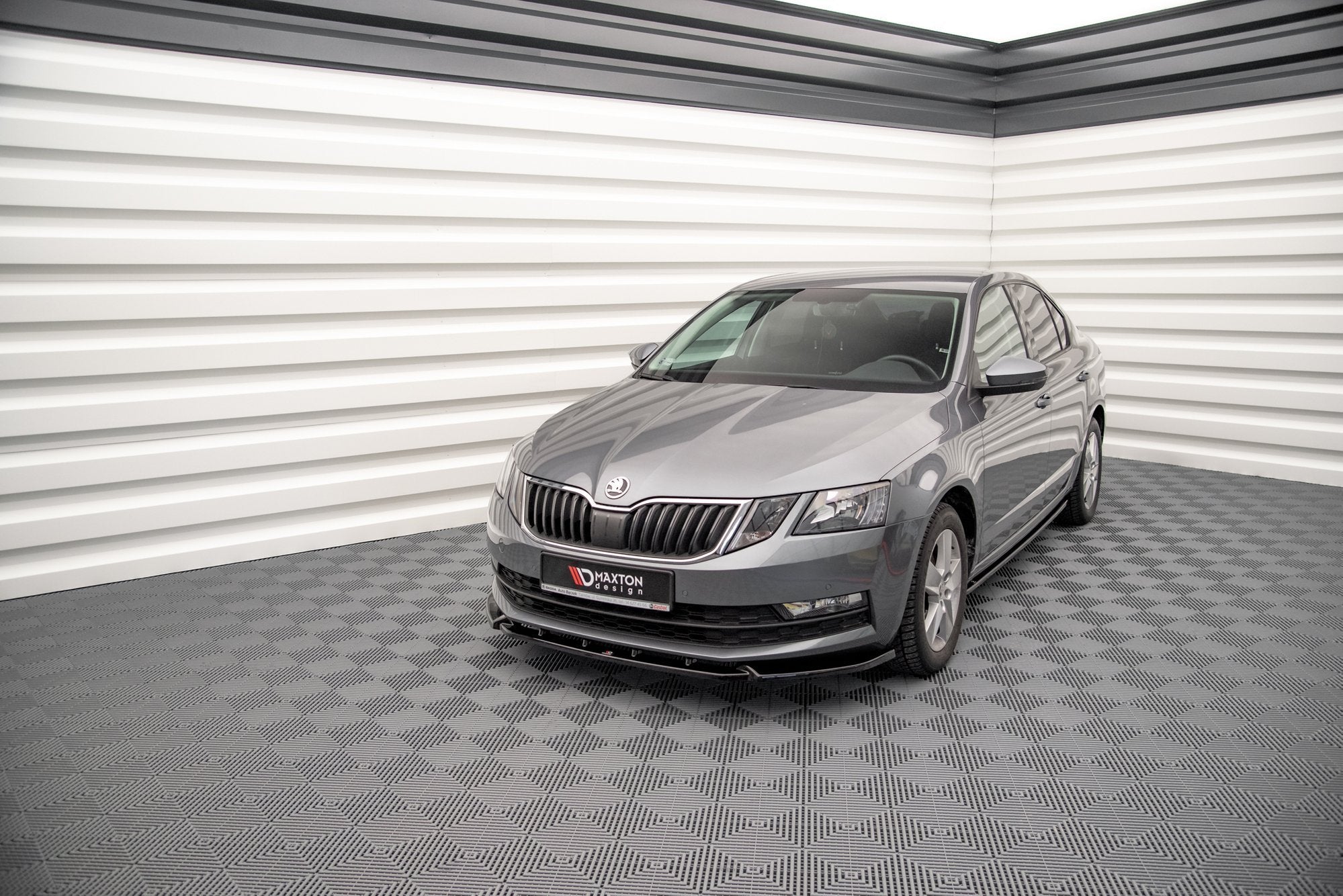 Front Shariter v.1 Skoda Octavia mk3 Facelift
