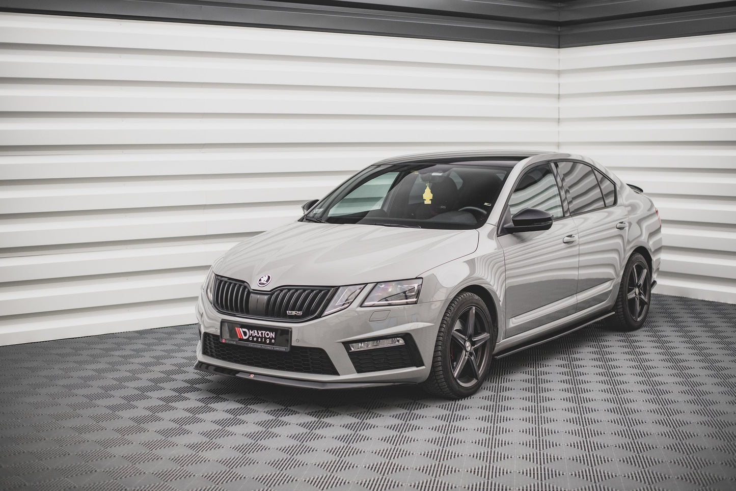 Front Shariter v.1 Skoda Octavia RS MK3 Facelift