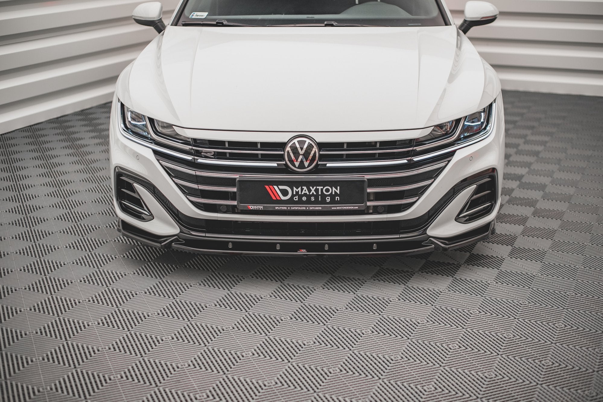 Front Splitter V.1 Volkswagen Arteon R-line ansigtsløftning