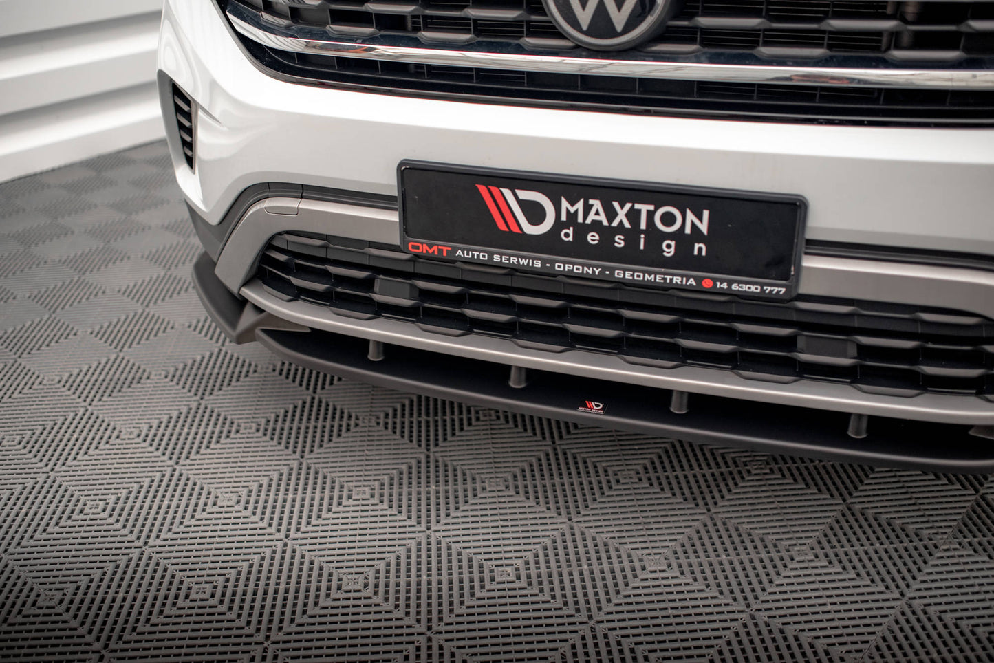 Front splitter v.1 volkswagen atlas cross sport
