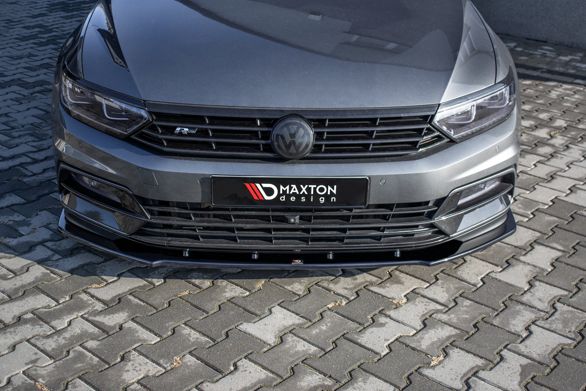 Front Splits v.1 Volkswagen Passat R-linja B8