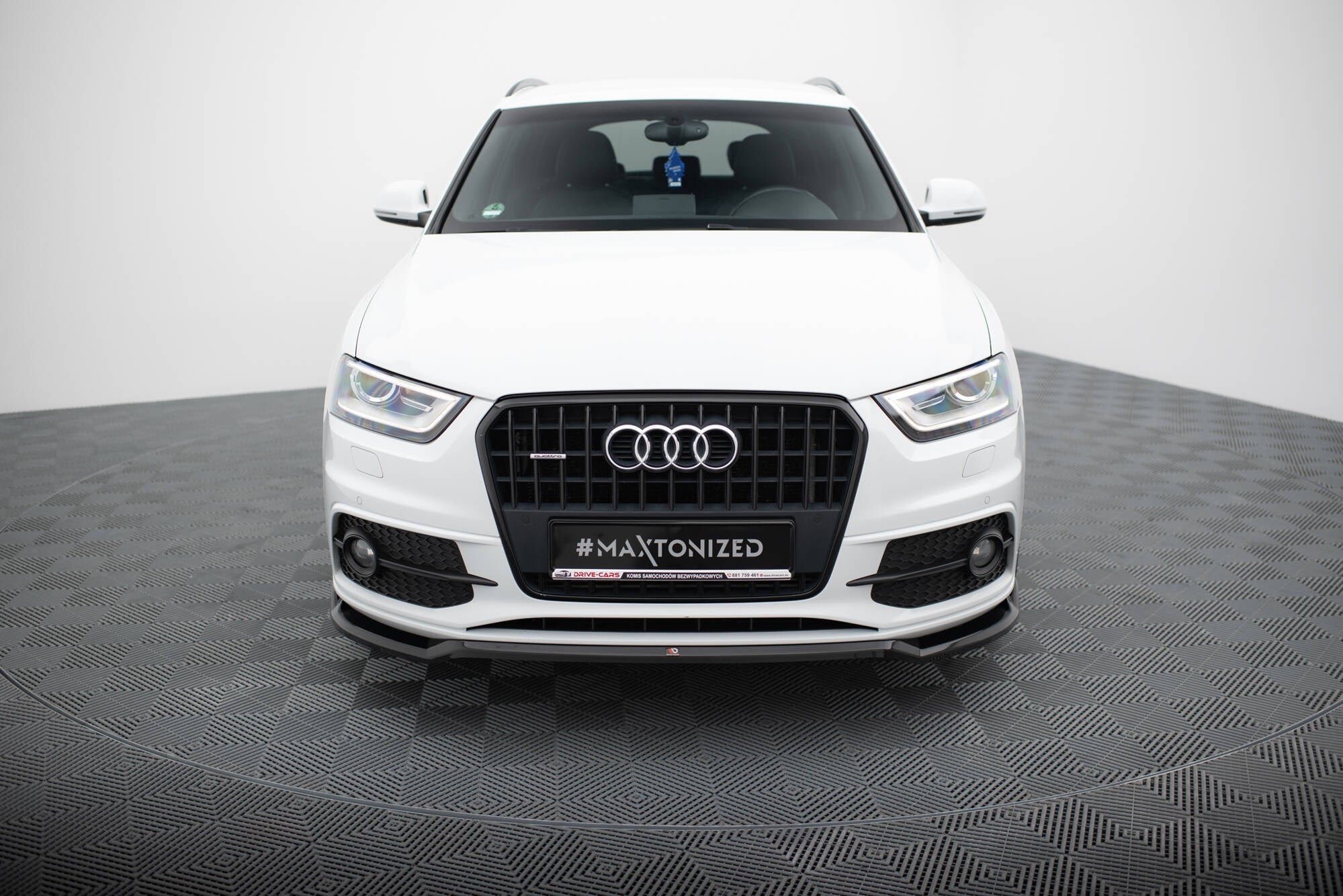 Front splitter v.2 audi q3 s-line 8u