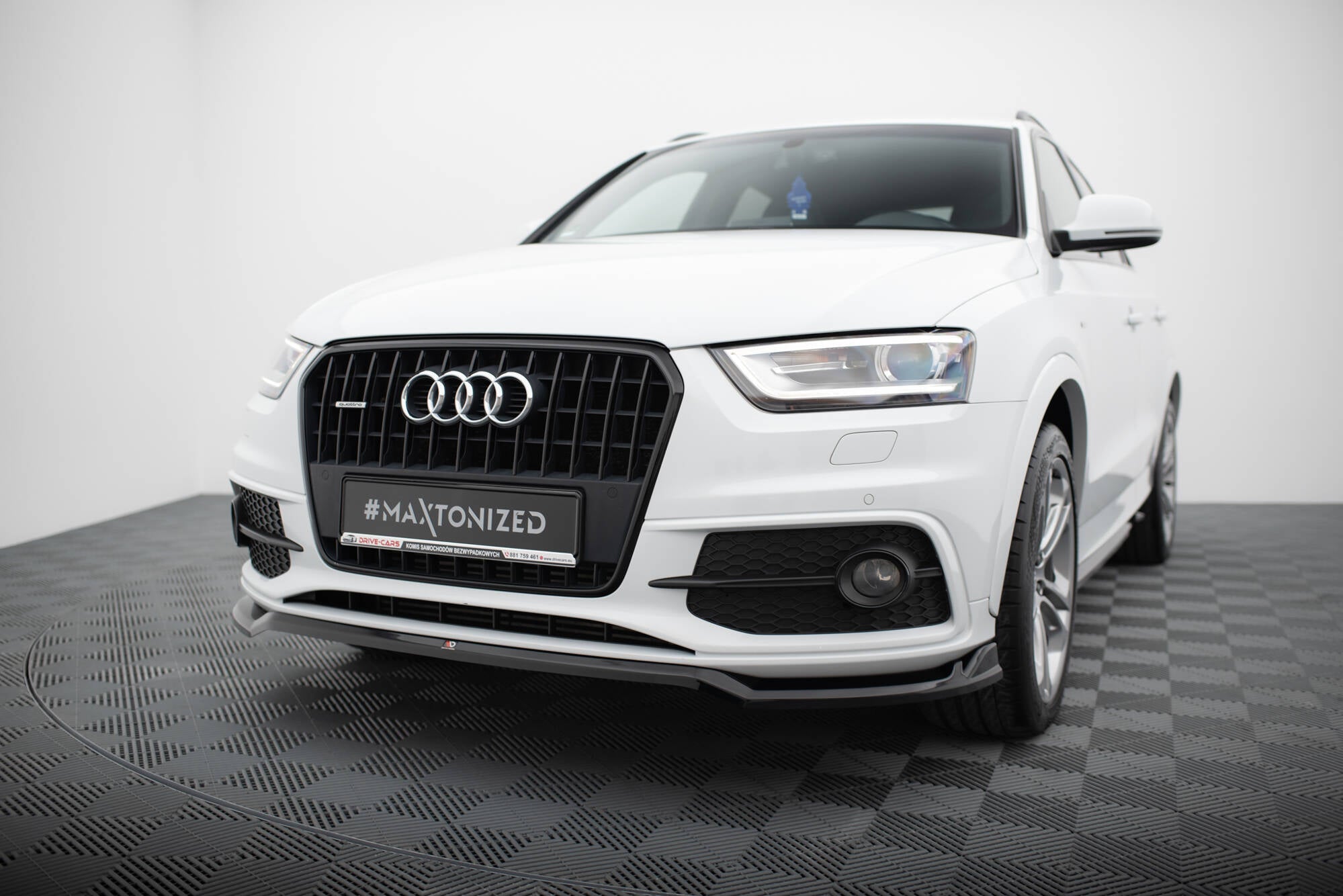 Front splitter v.2 audi q3 s-line 8u