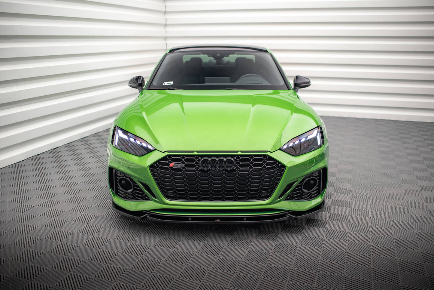 Front Splits v.2 Audi RS5 F5 kasvojenkorotus