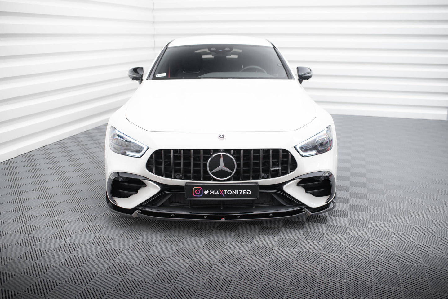 Front splitter v.2 mercedes-amg gt 43 4 door coupe v8 styling package