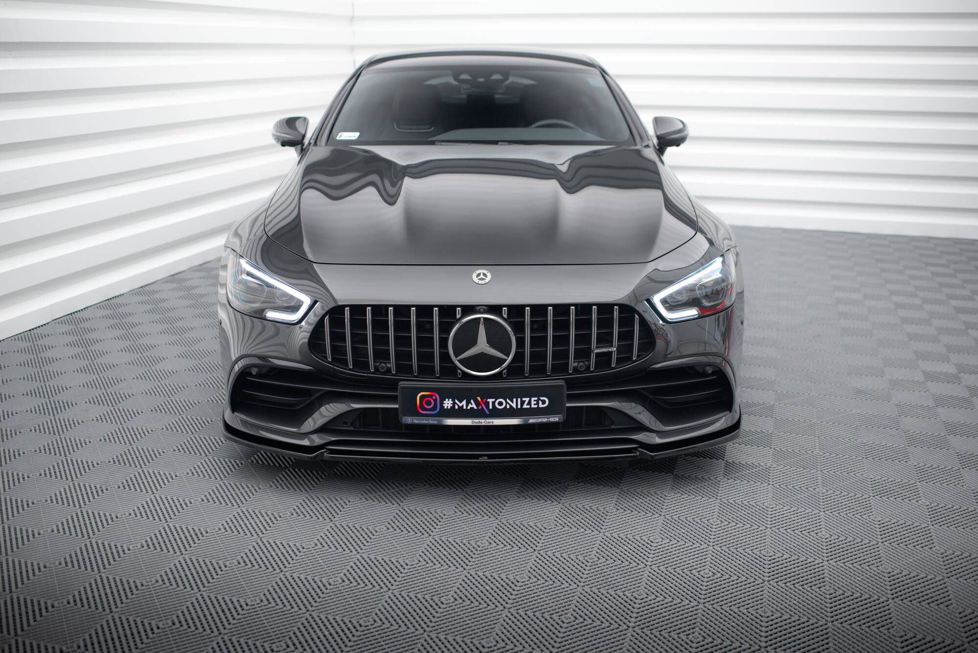 Front Shariter v.2 Mercedes-AMG GT 53 4-ovinen coupe