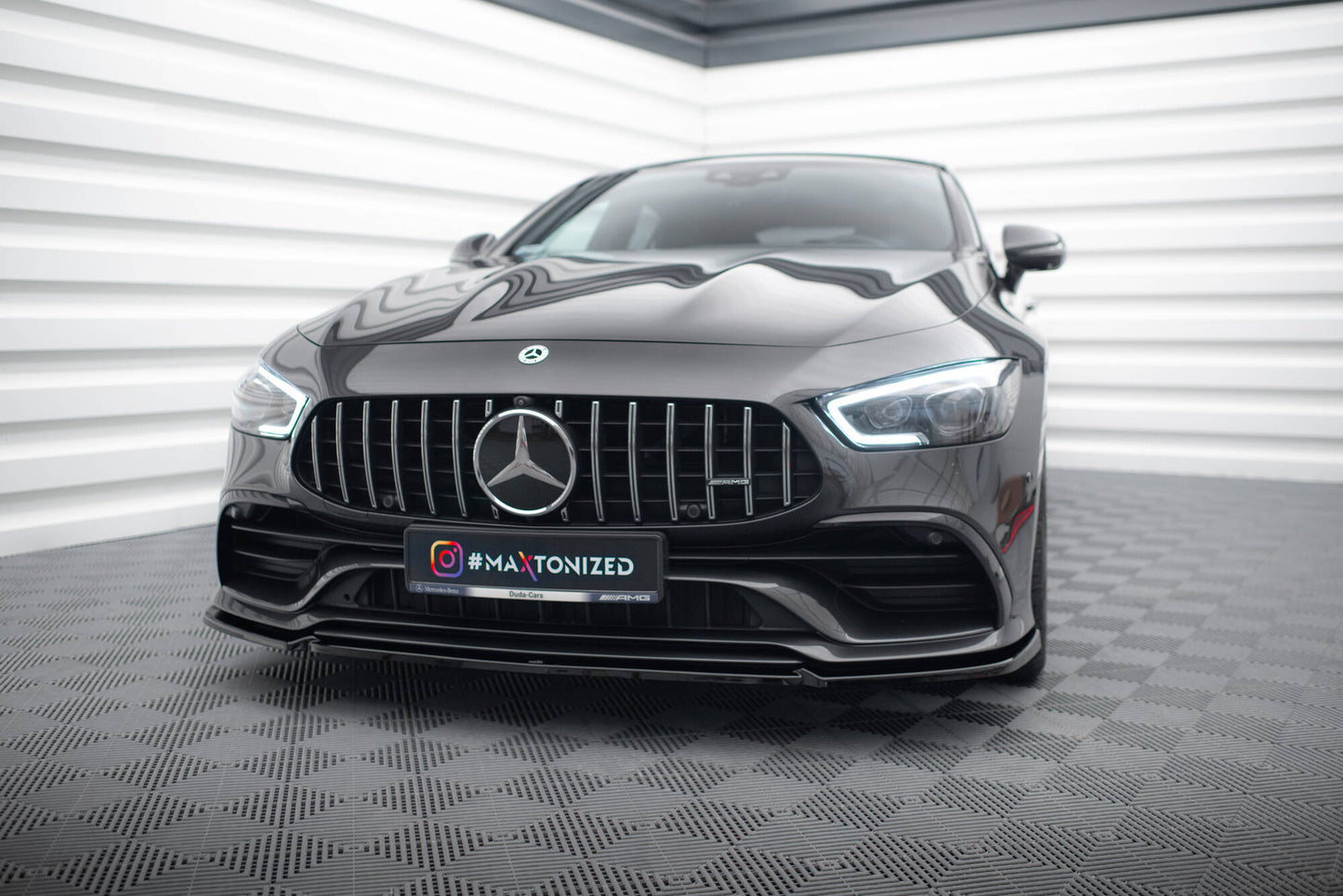 Front Shariter v.2 Mercedes-AMG GT 53 4-ovinen coupe