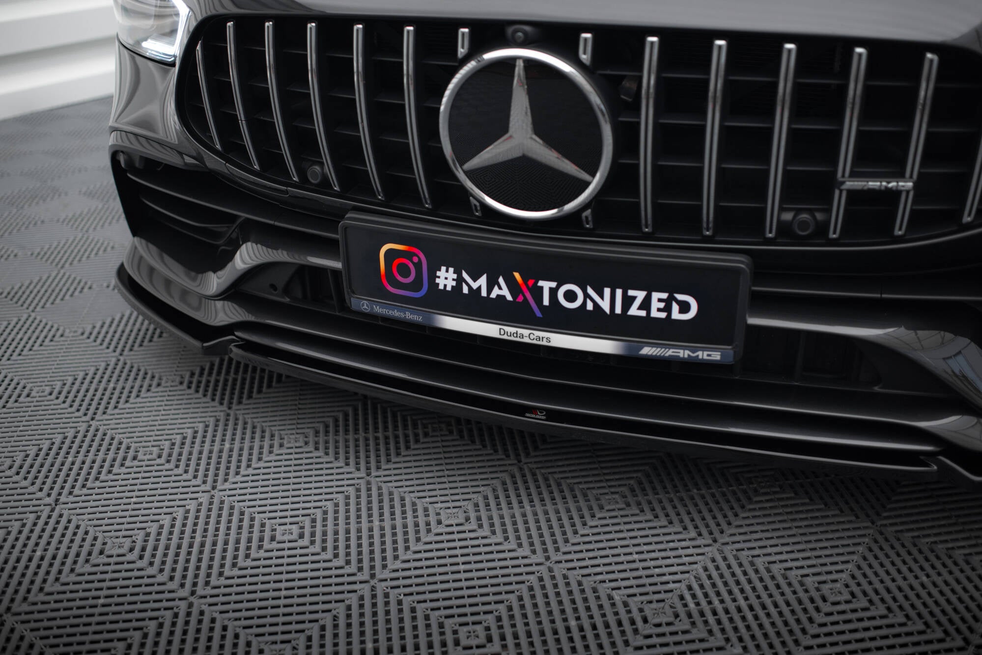 Front Shariter v.2 Mercedes-AMG GT 53 4-ovinen coupe