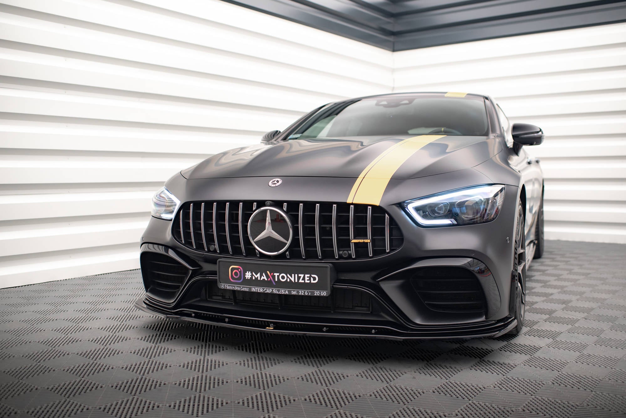 Front splitter v.2 mercedes-amg gt 63s 4-door coupe aero