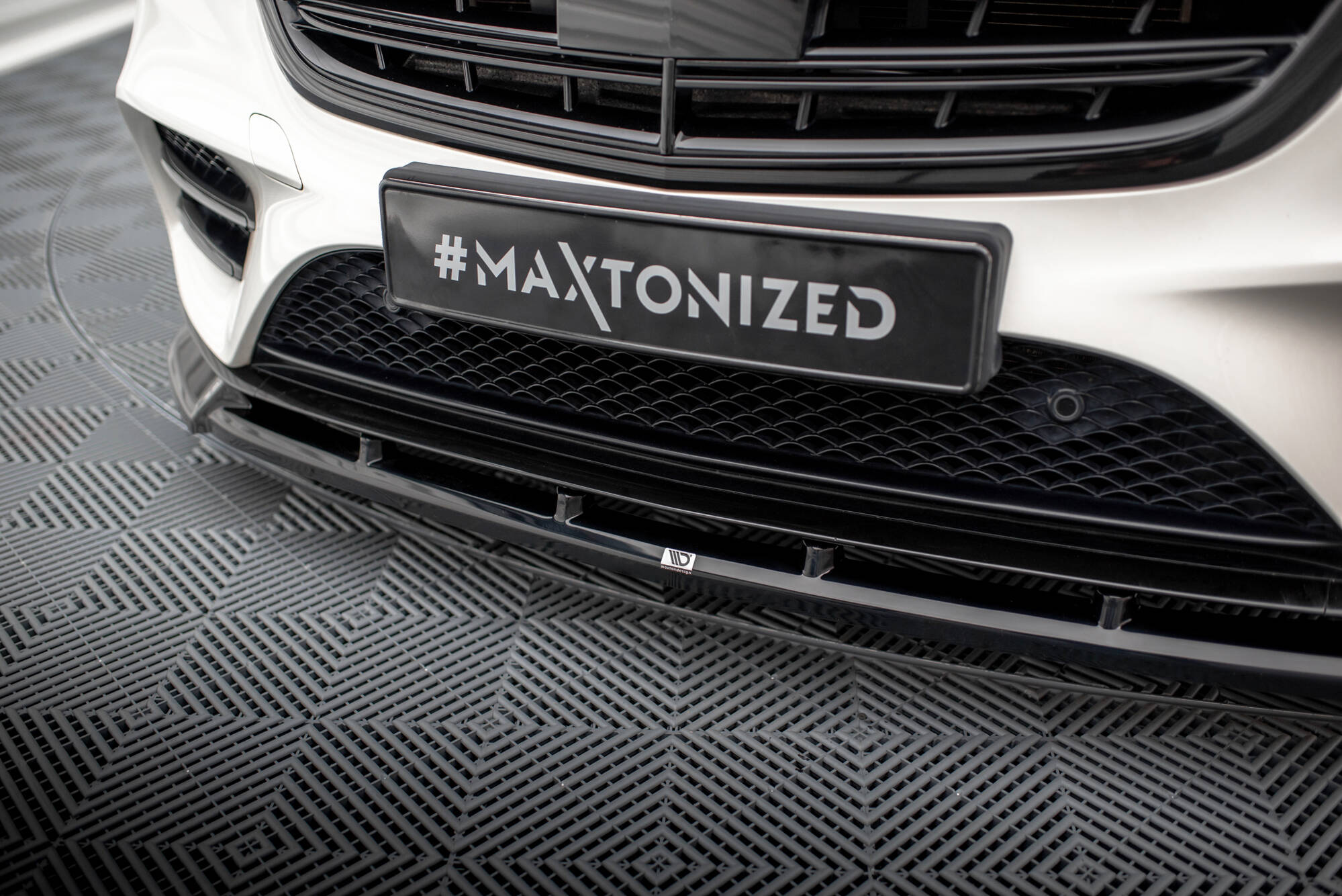 Front splitter v.2 mercedes-benz s amg-line w222 facelift