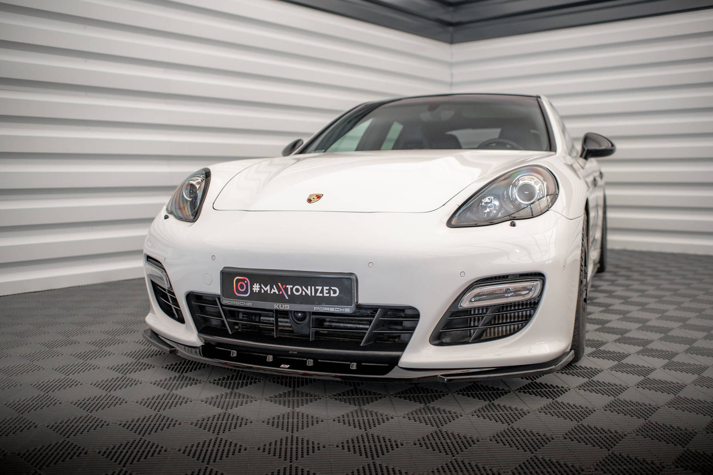 Front Splitter v.2 Porsche Panamera Turbo Sport Design Package 970