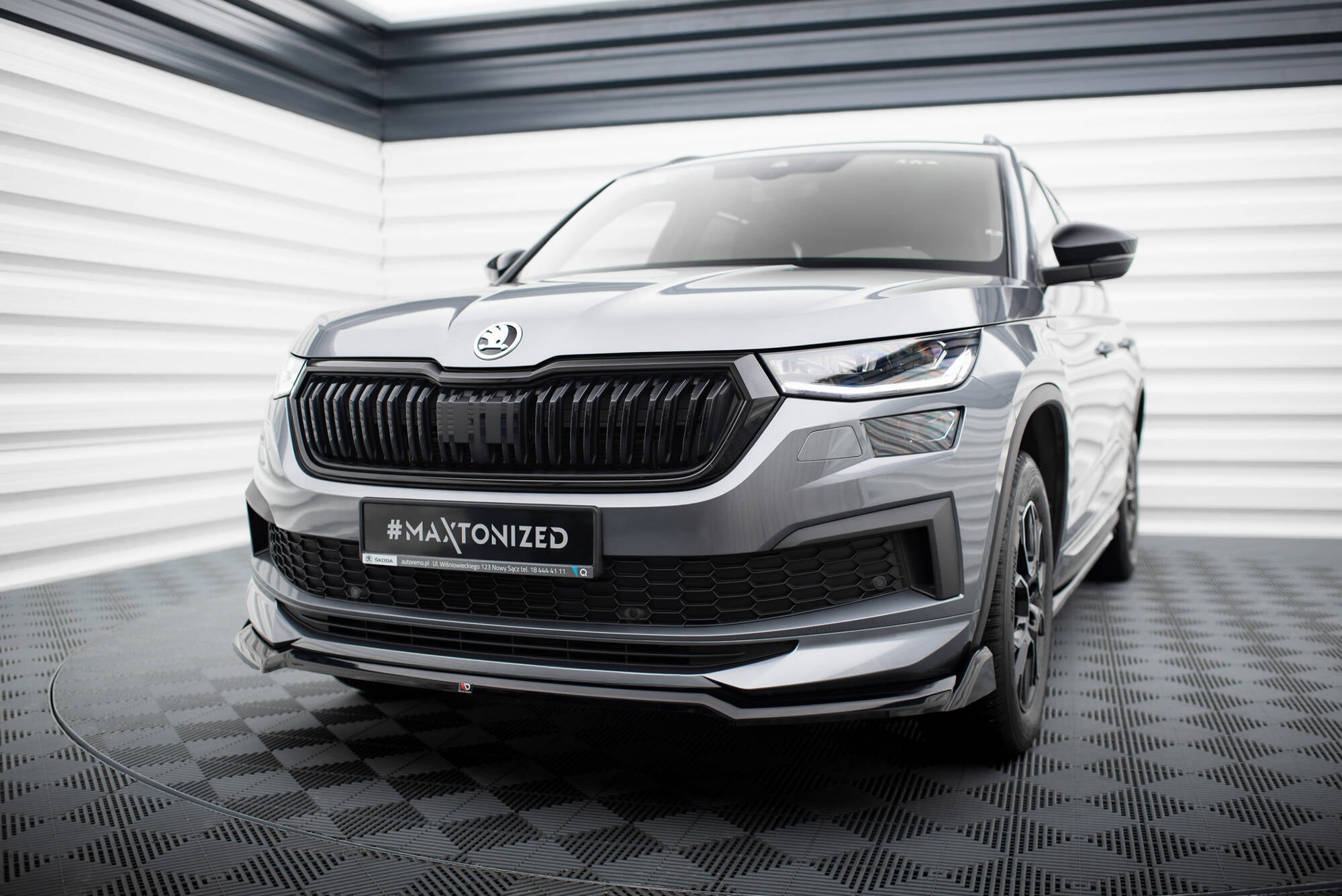 Front Shariter v.2 Skoda Kodiaq Sportline MK1 FaceLift